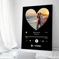 Personalizuotas Spotify muzikos grotuvas ant drobės su jūsų nuotrauka širdelės formos, daina ir spotify kodu  Drobe -  dovanokis.lt