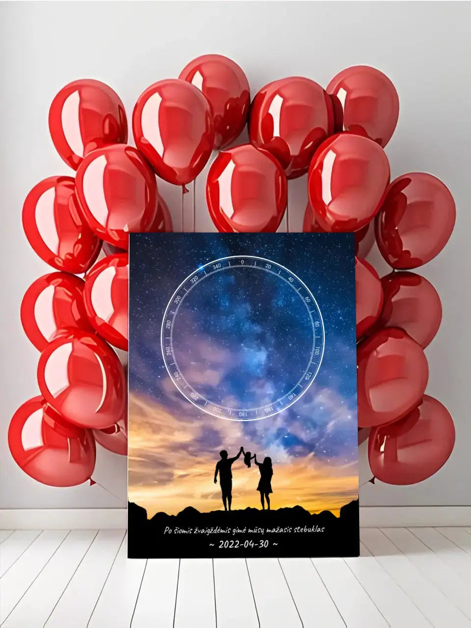 Personalizuotas žvaigždžių žemėlapis ant drobės, su šeimos pasirinktu siluetu  Drobe -  dovanokis.lt