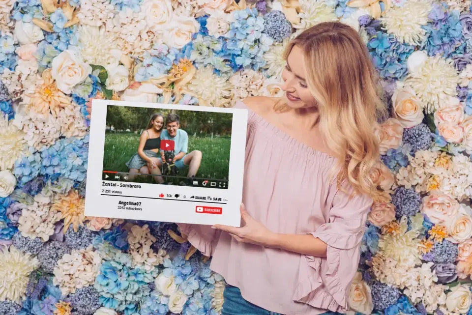 Personalizuotas "YouTube" dizaino kūrinys ant drobės su jūsų nuotrauka ir tekstais  Drobe -  dovanokis.lt