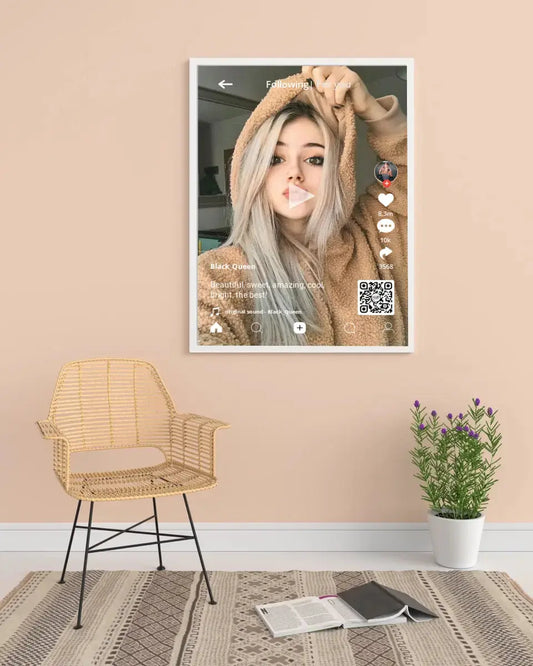 Personalizuotas "TikTok" dizaino įrėmintas plakatas su jūsų nuotrauka ir tekstais  Posteris(Plakatas) -  dovanokis.lt