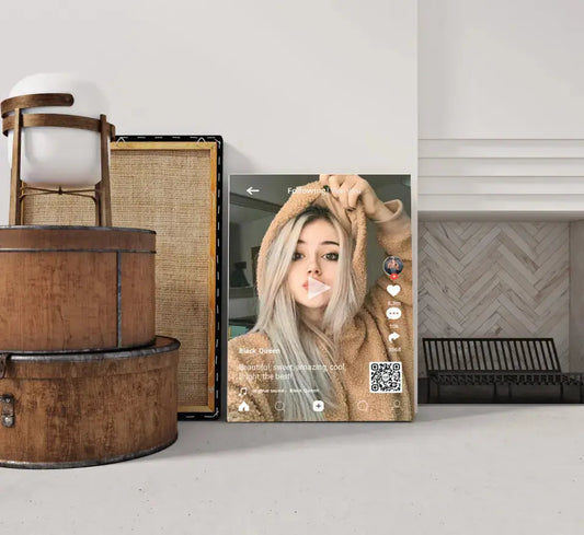 Personalizuotas "TikTok" dizaino kūrinys ant drobės su jūsų nuotrauka ir tekstais  Drobe -  dovanokis.lt