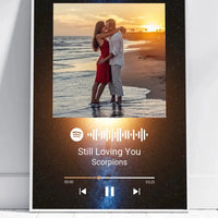Personalizuotas Spotify muzikos grotuvo plakatas su jūsų nuotrauka, fonu, daina ir spotify kodu  Poster -  dovanokis.lt