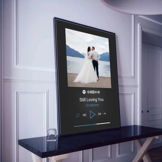 Personalizuotas Spotify muzikos grotuvo plakatas su jūsų nuotrauka, daina ir spotify kodu  Poster -  dovanokis.lt