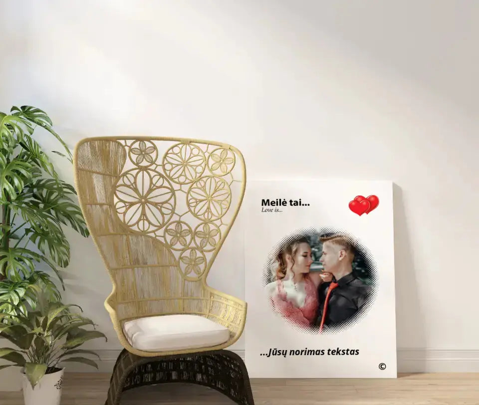 Personalizuotas "Love is" dizaino kūrinys ant drobės su jūsų nuotrauka ir citata  Drobe -  dovanokis.lt