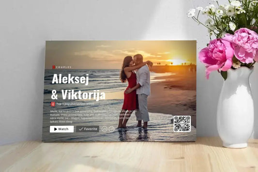 Personalizuotas "Netflix" dizaino kūrinys ant drobės su jūsų nuotraukomis ir vardais  Drobe -  dovanokis.lt