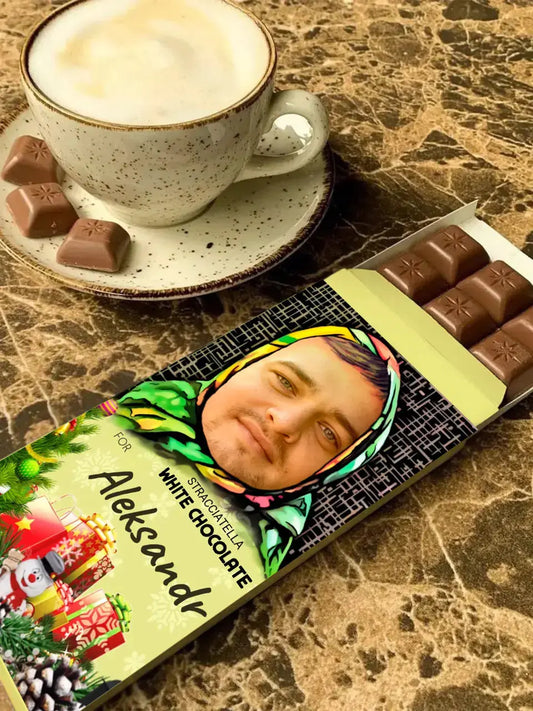 Personalizuotas "Alionka" šokoladas su jūsų nuotrauka kalėdinis variantas TeeInBlue
