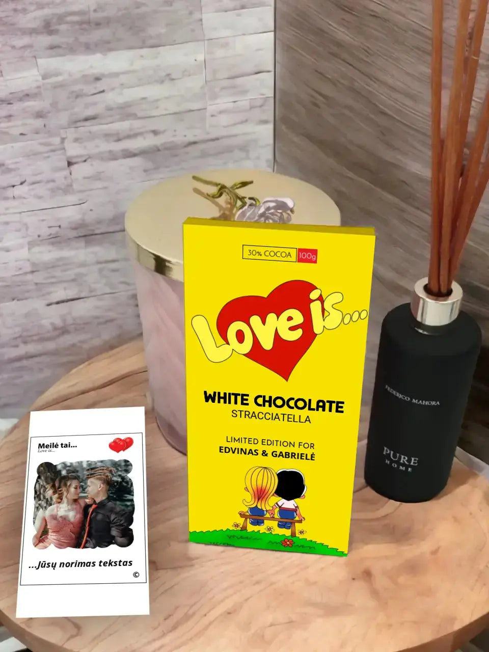 Personalizuotas "Love is Yellow" šokoladas su jūsų nuotrauka  Šokoladas -  dovanokis.lt