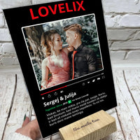Personalizuotas "Lovelix" dizaino kūrinys ant stiklo su jūsų nuotrauka ir vardais  Stiklas -  dovanokis.lt