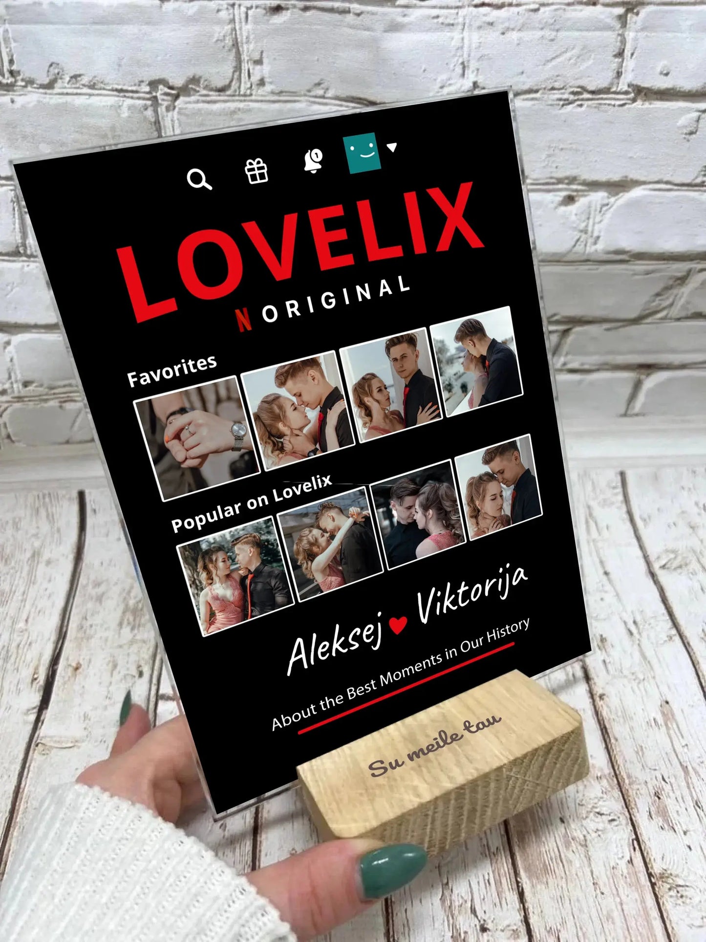 Personalizuotas "Lovelix" dizaino kūrinys ant stiklo su jūsų nuotraukomis ir vardais  Stiklas -  dovanokis.lt