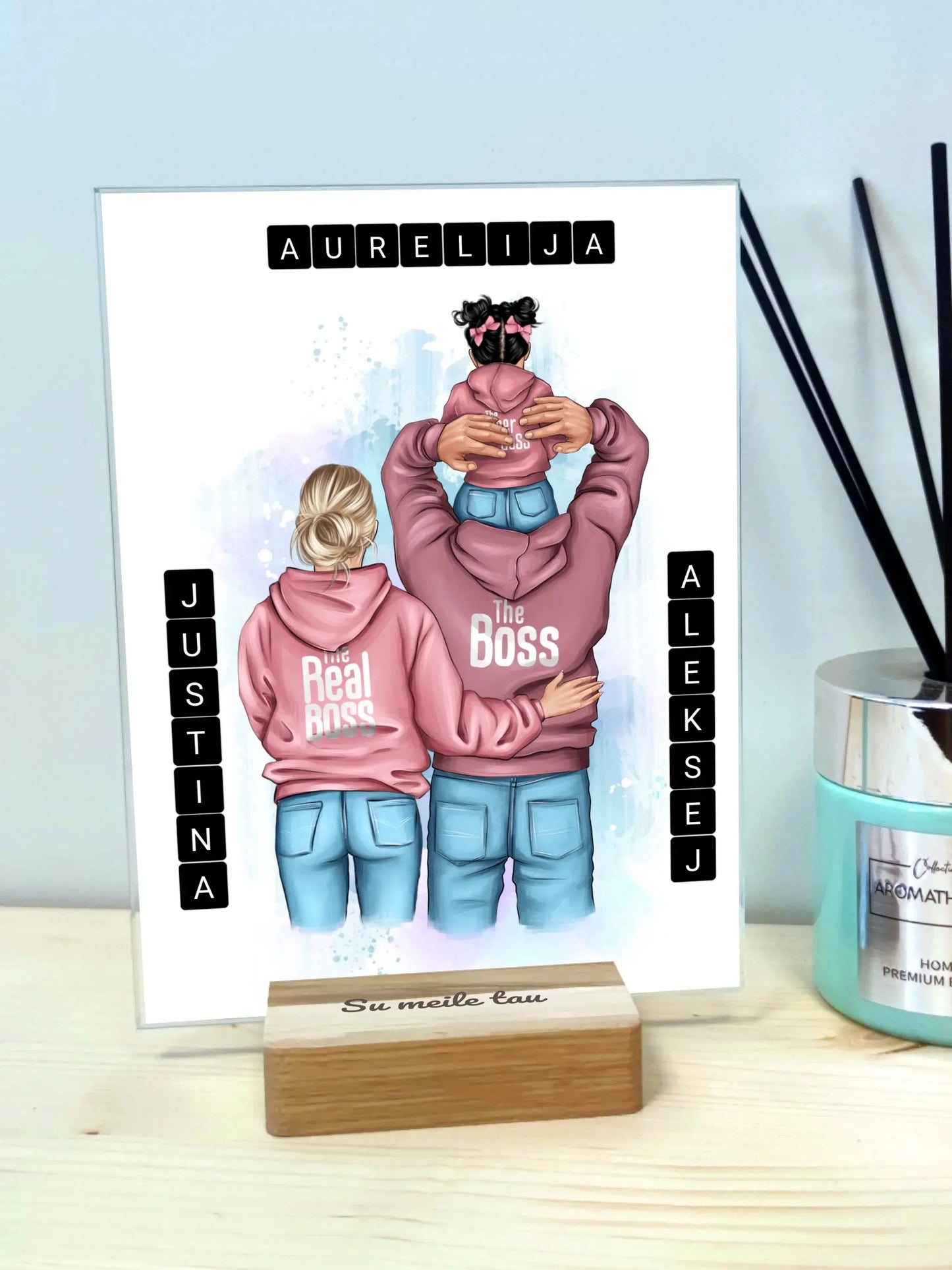 Personalizuotas "Tikra boso šeima" iliustracija su vaiku ant stiklo  Stiklas -  dovanokis.lt