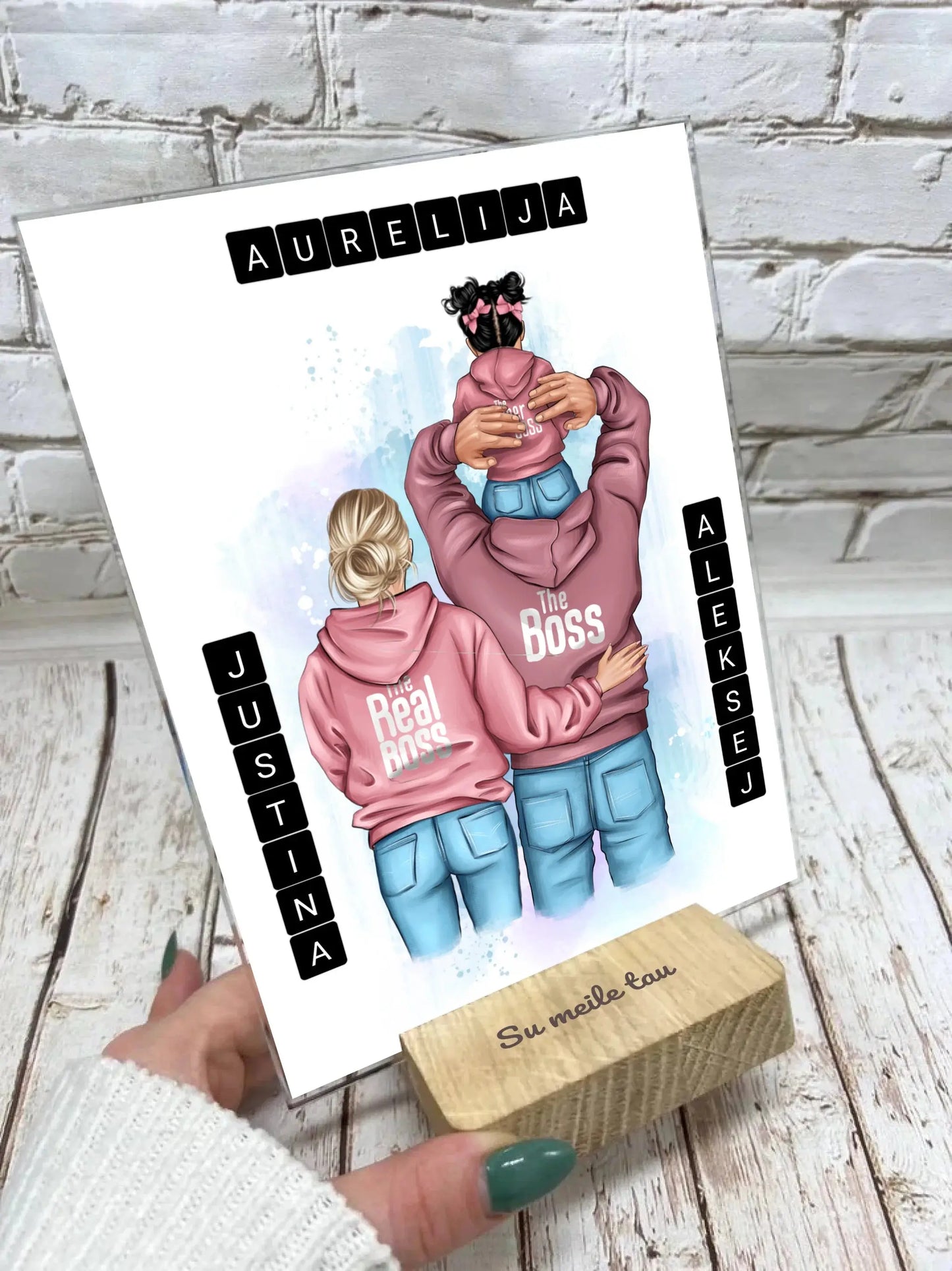 Personalizuotas "Tikra boso šeima" iliustracija su vaiku ant stiklo  Stiklas -  dovanokis.lt