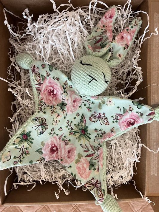 Rankų darbo migdukas Zujkutis kūdikiams - Mygdukai vaikams - Balta, Gimtadienis, Kalėdos ir Naujieji metai, Kūdikiams, Kūdikis, Melsva, Mietine, Mygdukai, Not-on-sale, Oranžinė, Rožinė, Violetinė - Sakykite „Labas“ naujam geriausiam mažylio draugui. Merli