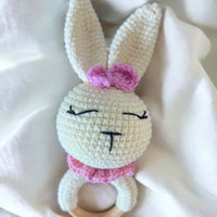 Nerti rankų darbo žaislai – barškučiai ir kramtukai vaikams - Kramtukai & Barškučiai - Balta, Barškučiai, Gimtadienis, Kalėdos ir Naujieji metai, Kramtukai, Kūdikiams, Kūdikis, Mėlyna, Not-on-sale - Megzti, nerti ir mediniai žaislai turi ypatingos energij